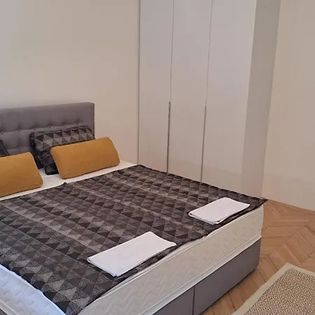 Διαμέρισμα Festival Square